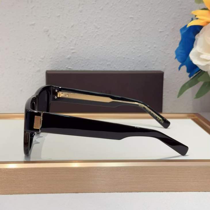 Picture of Dunhill Sunglasses _SKUfw77619471fw